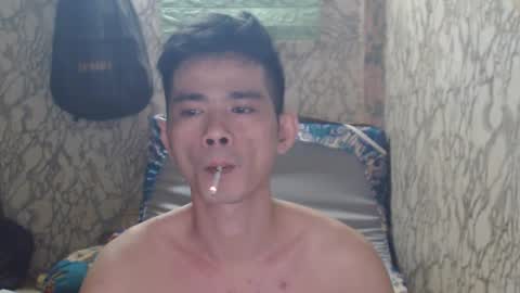 Snapshot of azn_philip chatting on 12-30-24, 08:43 Philip online show from 12-30-24, 08:43