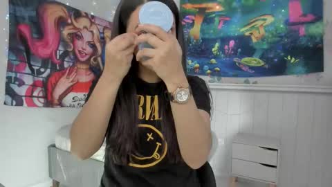 Azucena R online show from 12-05-25, 06:59