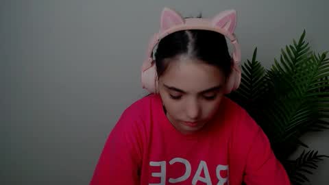 azumi_chan_ online show from 09-14-25, 07:02