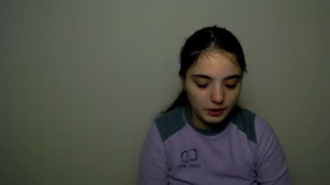 azumi_chan_ online show from 10-24-25, 09:33