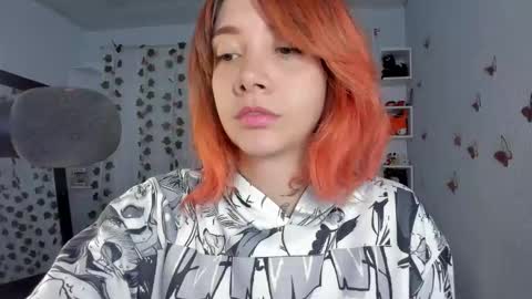Snapshot of azumi_saan chatting on 10-11-25, 01:49 azumi saan online show from 10-11-25, 01:49