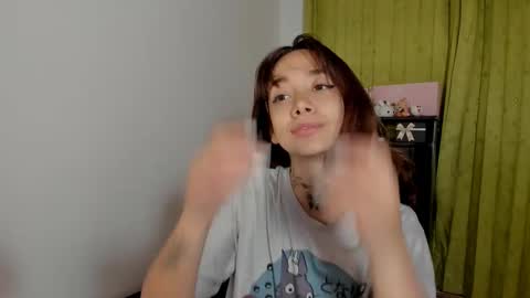 Snapshot of azumi_saan chatting on 02-02-26, 02:43 azumi saan online show from 02-02-26, 02:43