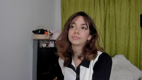 azumi saan online show from 04-07-26, 01:17