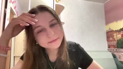 Snapshot of azzieheberly chatting on 07-16-26, 06:36 Niki online show from 07-16-26, 06:36