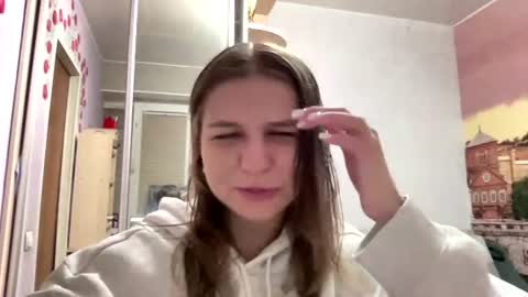 Snapshot of azzieheberly chatting on 07-19-26, 05:16 Niki online show from 07-19-26, 05:16