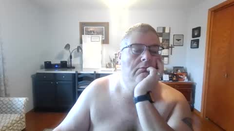 Snapshot of b1gh0rnyguy chatting on 09-17-25, 02:19 Cory online show from 09-17-25, 02:19
