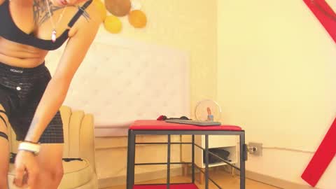 Snapshot of b3k_afrodict chatting on 09-14-25, 08:08 Anny online show from 09-14-25, 08:08