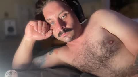 Snapshot of b4nkshot765 chatting on 09-18-25, 06:04 bry online show from 09-18-25, 06:04