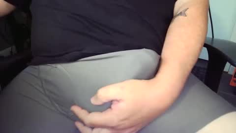 Snapshot of b_not_b chatting on 10-13-25, 05:24 b_not_b online show from 10-13-25, 05:24