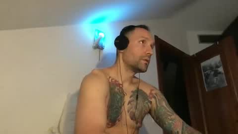 Snapshot of babakeror chatting on 06-06-26, 07:51 BKR online show from 06-06-26, 07:51