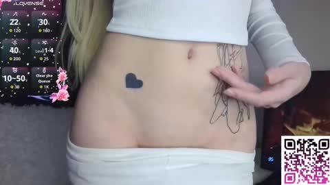 Snapshot of babbbyfoxx chatting on 09-08-25, 07:13 Foxy online show from 09-08-25, 07:13