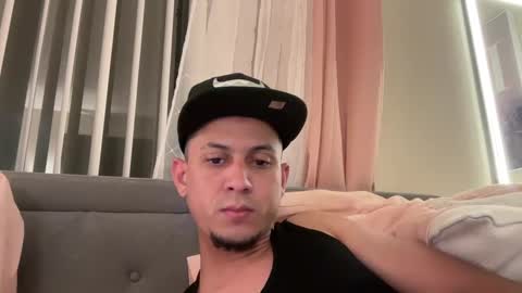 Snapshot of babboy25 chatting on 02-21-25, 05:24 babboy25 online show from 02-21-25, 05:24