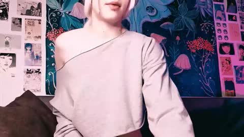 Snapshot of babe_moister chatting on 10-10-25, 05:39 babe_moister online show from 10-10-25, 05:39