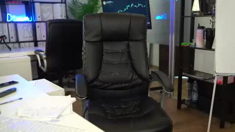 Olivia and Lexi online show from 07-07-26, 07:23