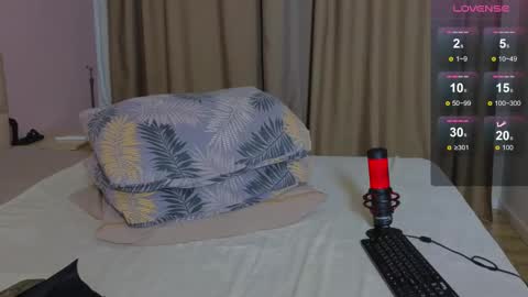 Snapshot of babespace chatting on 02-17-25, 08:04 Lina online show from 02-17-25, 08:04