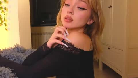 bb adele  online show from 12-18-24, 11:30