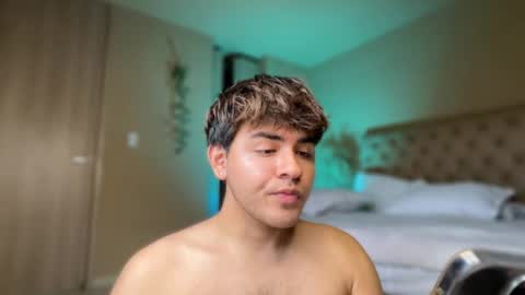 Snapshot of baby_cortesxxx chatting on 10-29-25, 09:27 David Cortes online show from 10-29-25, 09:27