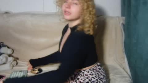 Snapshot of baby_doll91 chatting on 02-18-25, 06:47 Babby Doll online show from 02-18-25, 06:47