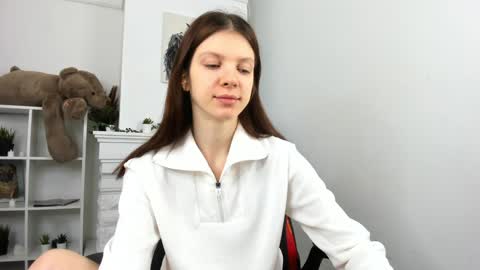 Snapshot of baby_evalena chatting on 12-15-24, 04:51 Evalena maybe just Eva online show from 12-15-24, 04:51