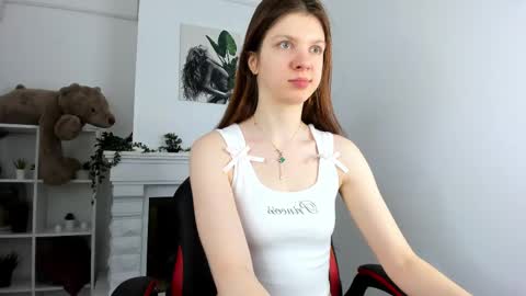 Snapshot of baby_evalena chatting on 03-11-25, 09:02 Evalena maybe just Eva online show from 03-11-25, 09:02