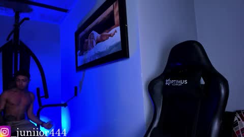 Snapshot of baby_junior420 chatting on 12-15-25, 03:55 Junior Independent Model online show from 12-15-25, 03:55