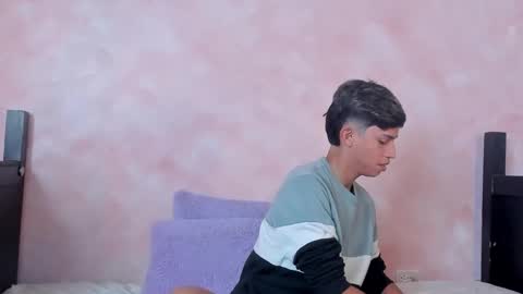 baby_noaht online show from 04-29-26, 02:21