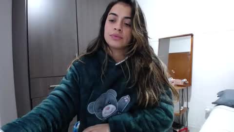 Snapshot of baby_roose chatting on 01-05-25, 07:07 Baby online show from 01-05-25, 07:07