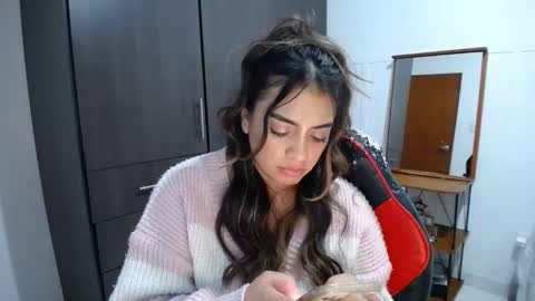 Snapshot of baby_roose chatting on 01-10-25, 10:28 Baby online show from 01-10-25, 10:28