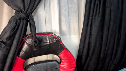 Snapshot of baby_roose chatting on 11-26-25, 12:11 Baby online show from 11-26-25, 12:11