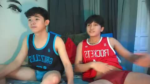Snapshot of baby_simph chatting on 07-17-26, 04:12 Josh online show from 07-17-26, 04:12