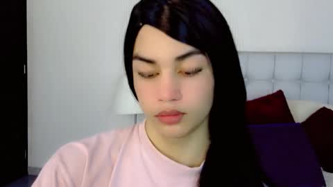 Snapshot of baby_sky01 chatting on 10-04-25, 07:23 KENDALL online show from 10-04-25, 07:23