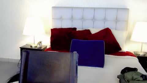 Snapshot of baby_sky01 chatting on 10-06-25, 07:11 KENDALL online show from 10-06-25, 07:11