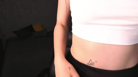 baby_sunsh1ne_ online show from 06-21-26, 01:08