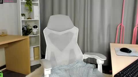 baby_sunsh1ne_ online show from 07-14-26, 01:08
