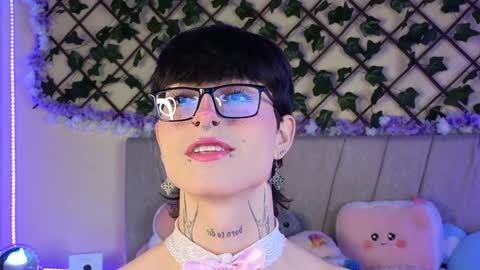 Snapshot of baby_xian chatting on 12-05-24, 05:15  Dani  online show from 12-05-24, 05:15