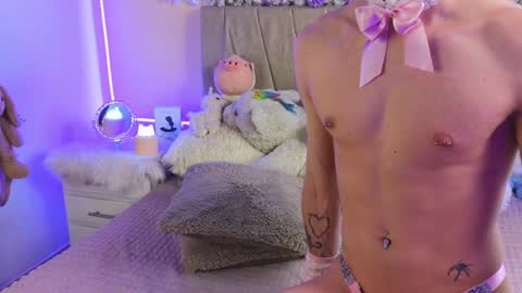 Snapshot of baby_xian chatting on 12-31-24, 04:16  Dani  online show from 12-31-24, 04:16