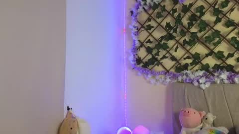 Snapshot of baby_xian chatting on 03-10-25, 04:49  Dani  online show from 03-10-25, 04:49