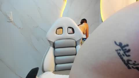 ANGEL online show from 02-15-26, 07:51