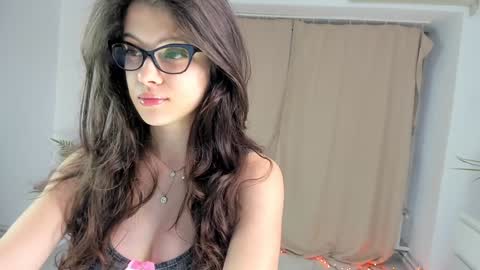 Aylin  online show from 12-03-25, 06:43