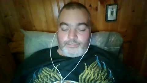 Snapshot of babybaby83 chatting on 12-20-24, 12:30 Darren online show from 12-20-24, 12:30