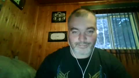 Snapshot of babybaby83 chatting on 12-20-24, 07:50 Darren online show from 12-20-24, 07:50