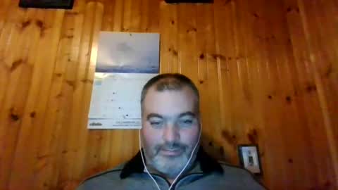 Snapshot of babybaby83 chatting on 01-06-25, 03:31 Darren online show from 01-06-25, 03:31