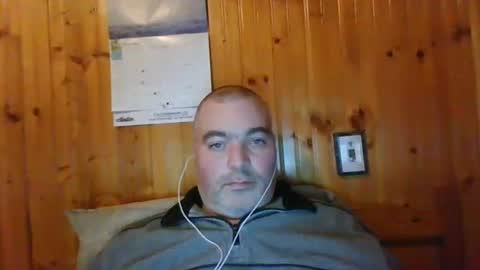 Snapshot of babybaby83 chatting on 01-08-25, 03:29 Darren online show from 01-08-25, 03:29