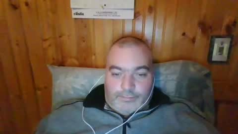 Snapshot of babybaby83 chatting on 01-10-25, 10:04 Darren online show from 01-10-25, 10:04