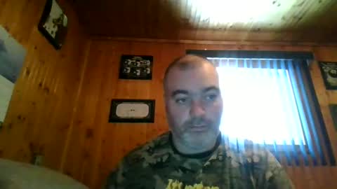 Snapshot of babybaby83 chatting on 01-13-25, 05:44 Darren online show from 01-13-25, 05:44