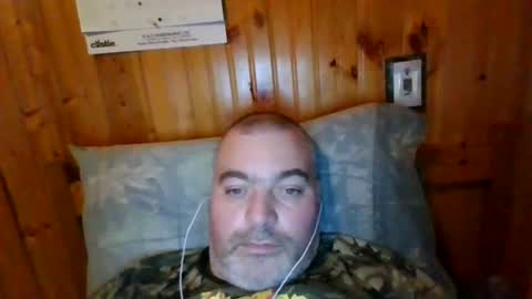 Snapshot of babybaby83 chatting on 01-14-25, 12:43 Darren online show from 01-14-25, 12:43