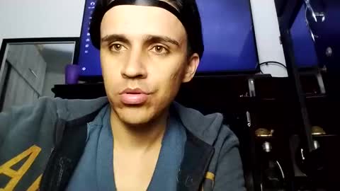 Dani  online show from 10-19-25, 06:47