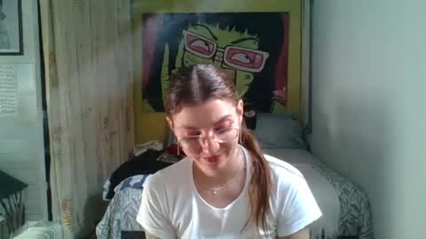 Snapshot of babydemon6 chatting on 07-17-26, 05:18 babydemon6 online show from 07-17-26, 05:18