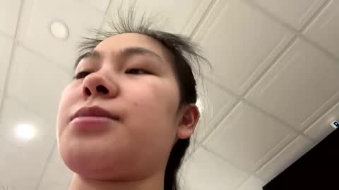 Snapshot of babydoll1022 chatting on 12-14-25, 07:29 babydoll1022 online show from 12-14-25, 07:29