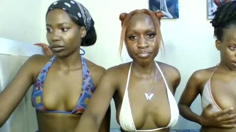 Snapshot of babydoll_230 chatting on 07-20-26, 09:12 Babydoll 230 online show from 07-20-26, 09:12